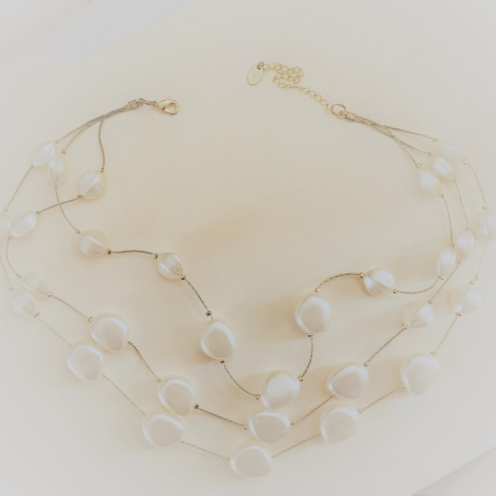 Necklace, Clairs' Triple Seed Pearls and Gold